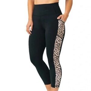 ZYIA Active Leopard Print Brilliant High Rise Cropped Leggings Size 8-10